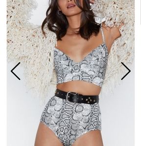 Born to snake you set